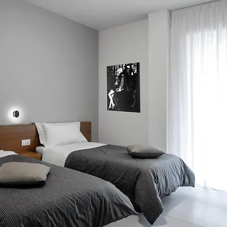 Bed & Breakfast Sh 3*