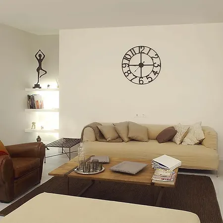 Sh Bed & Breakfast 3*